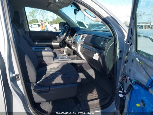 Photo 4 VIN: 5TFRY5F11MX289089 - TOYOTA TUNDRA 