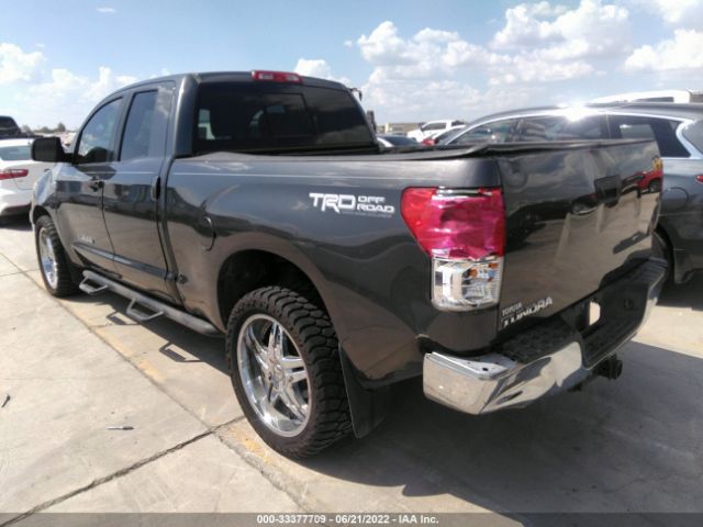 Photo 2 VIN: 5TFRY5F12BX110412 - TOYOTA TUNDRA 2WD TRUCK 