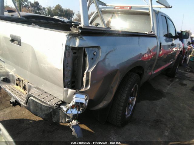 Photo 3 VIN: 5TFRY5F12CX122674 - TOYOTA TUNDRA 2WD TRUCK 