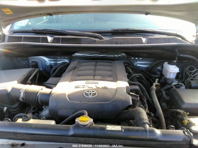 Photo 9 VIN: 5TFRY5F12CX122674 - TOYOTA TUNDRA 2WD TRUCK 