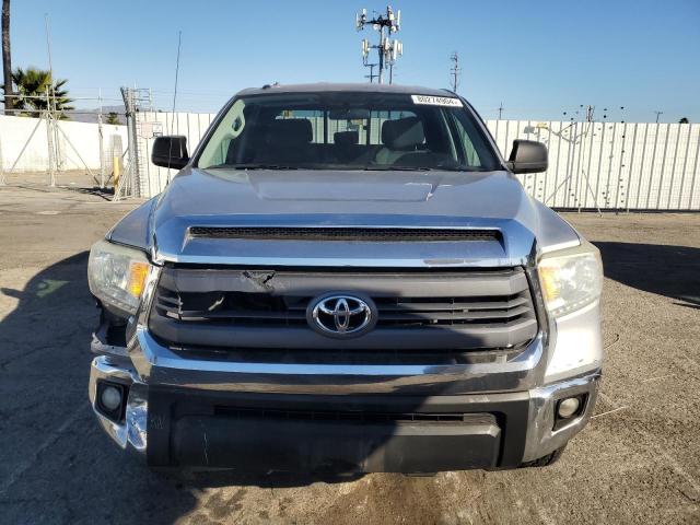 Photo 4 VIN: 5TFRY5F12FX175301 - TOYOTA TUNDRA DOU 