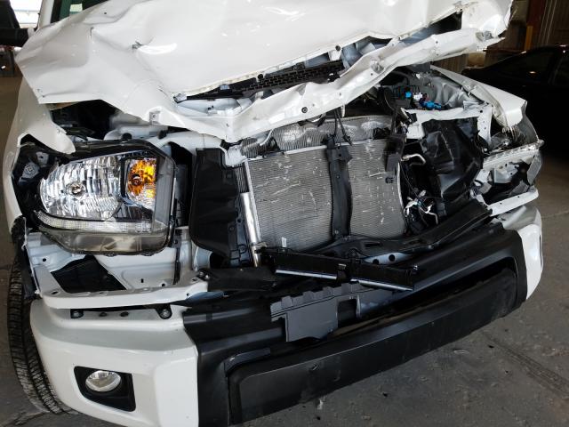 Photo 8 VIN: 5TFRY5F12LX265768 - TOYOTA TUNDRA DOU 