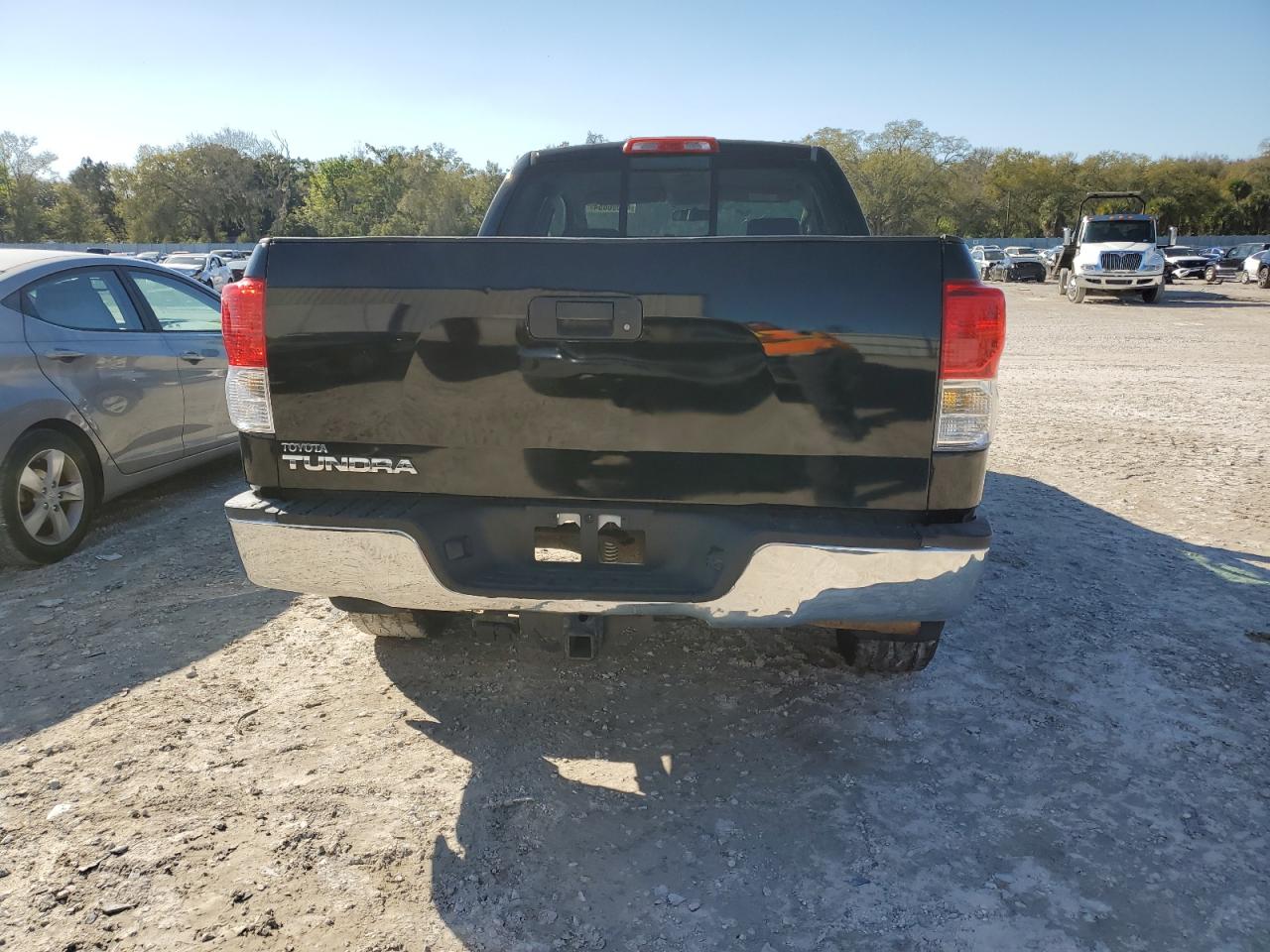 Photo 5 VIN: 5TFRY5F13AX086054 - TOYOTA TUNDRA 