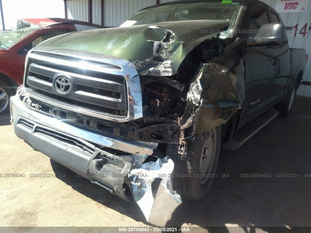 Photo 5 VIN: 5TFRY5F13AX092940 - TOYOTA TUNDRA 2WD TRUCK 