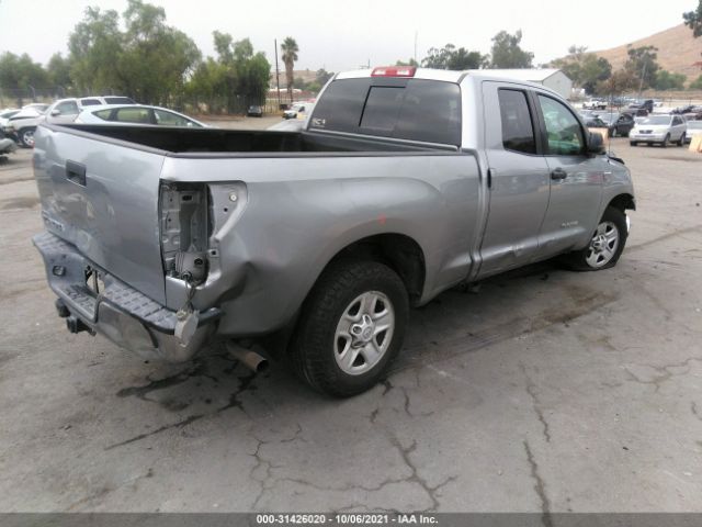 Photo 3 VIN: 5TFRY5F13DX136004 - TOYOTA TUNDRA 2WD TRUCK 