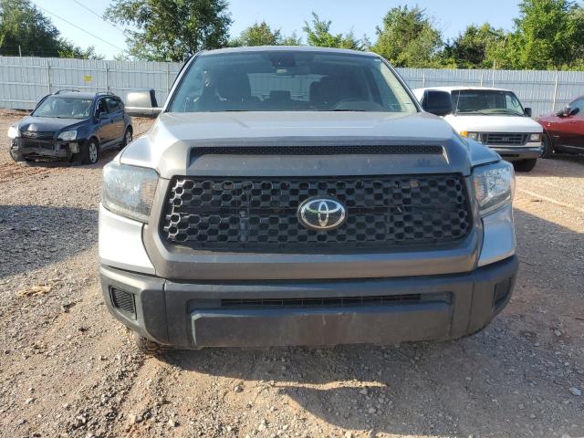 Photo 4 VIN: 5TFRY5F13LX268629 - TOYOTA TUNDRA DOU 