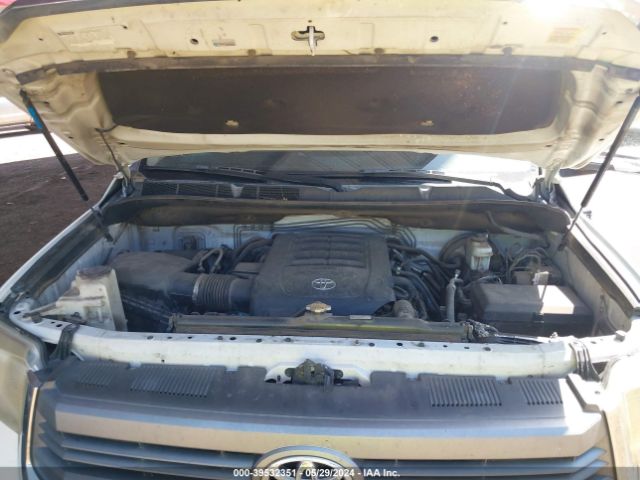 Photo 9 VIN: 5TFRY5F14EX151175 - TOYOTA TUNDRA 