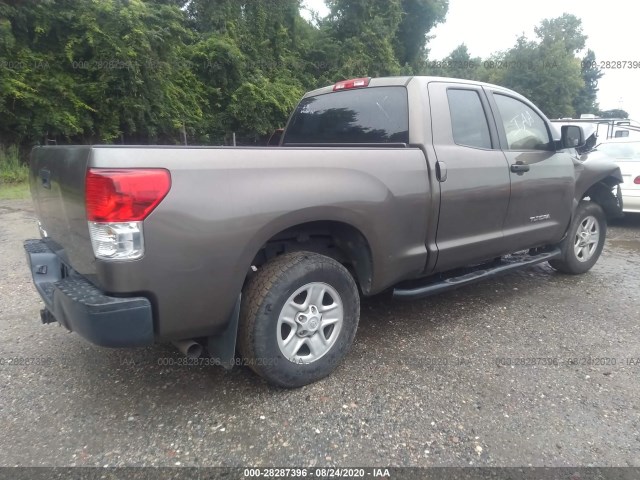 Photo 3 VIN: 5TFRY5F15AX079820 - TOYOTA TUNDRA 2WD TRUCK 