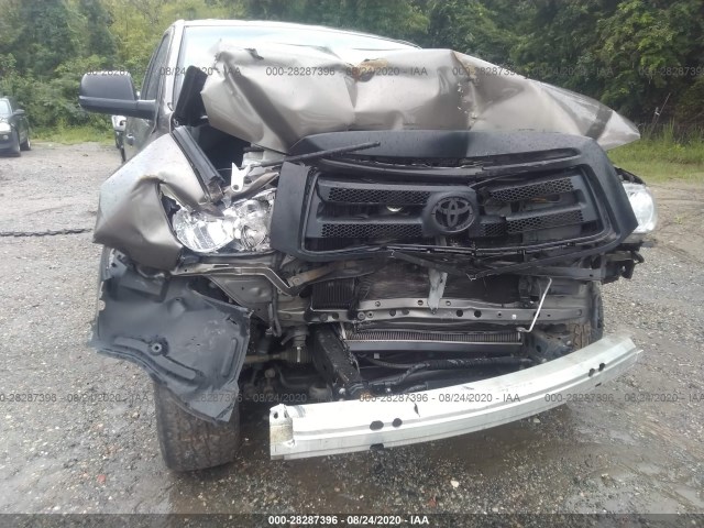 Photo 5 VIN: 5TFRY5F15AX079820 - TOYOTA TUNDRA 2WD TRUCK 