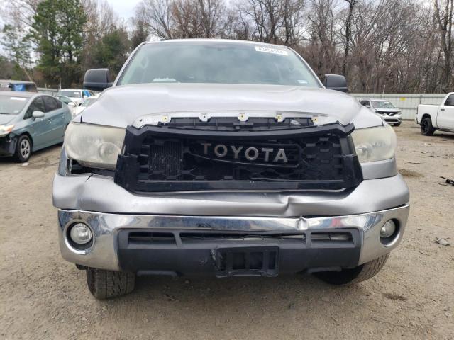 Photo 4 VIN: 5TFRY5F15AX081650 - TOYOTA TUNDRA 