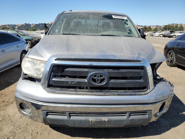 Photo 4 VIN: 5TFRY5F15AX094608 - TOYOTA TUNDRA DOU 