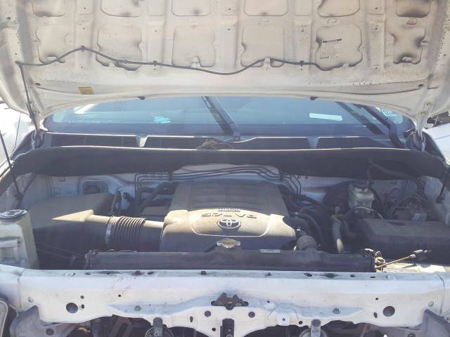 Photo 6 VIN: 5TFRY5F15BX105334 - TOYOTA TUNDRA DOU 