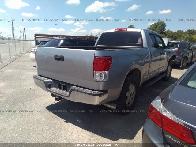 Photo 3 VIN: 5TFRY5F15BX107942 - TOYOTA TUNDRA 2WD TRUCK 