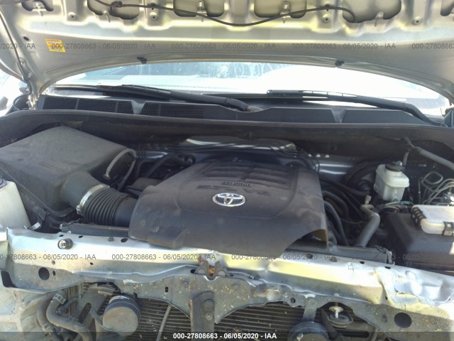 Photo 9 VIN: 5TFRY5F15BX107942 - TOYOTA TUNDRA 2WD TRUCK 