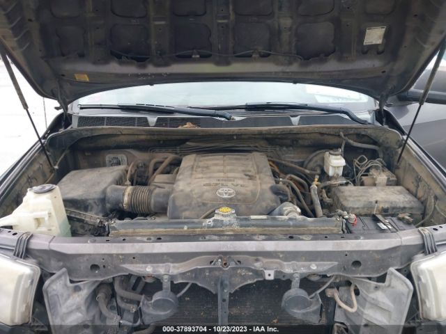 Photo 9 VIN: 5TFRY5F15BX110484 - TOYOTA TUNDRA 2WD TRUCK 