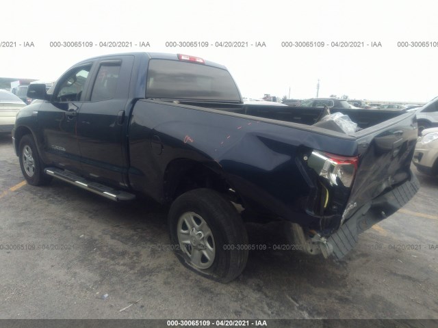 Photo 2 VIN: 5TFRY5F15BX112705 - TOYOTA TUNDRA 2WD TRUCK 