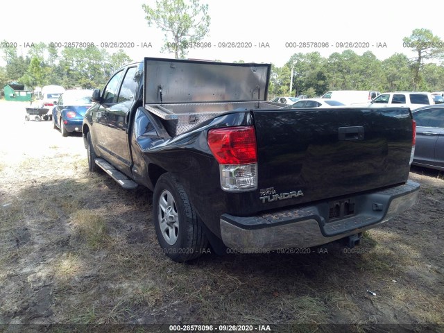 Photo 2 VIN: 5TFRY5F15BX113305 - TOYOTA TUNDRA 2WD TRUCK 