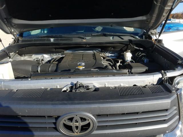 Photo 6 VIN: 5TFRY5F15EX168888 - TOYOTA TUNDRA DOU 