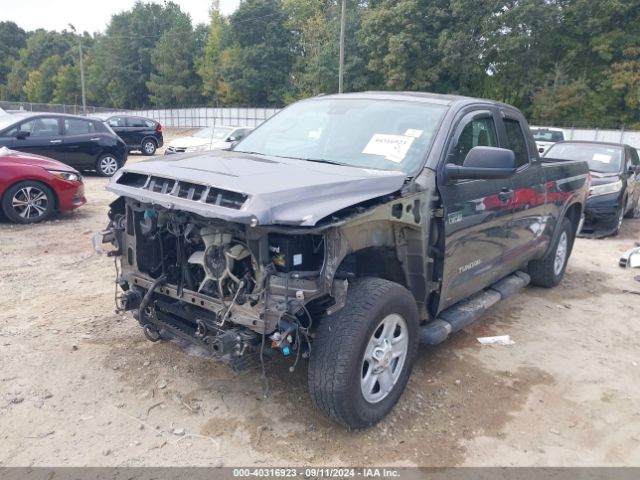 Photo 5 VIN: 5TFRY5F15JX240134 - TOYOTA TUNDRA 