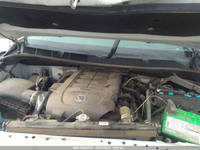 Photo 9 VIN: 5TFRY5F15JX242336 - TOYOTA TUNDRA 2WD 