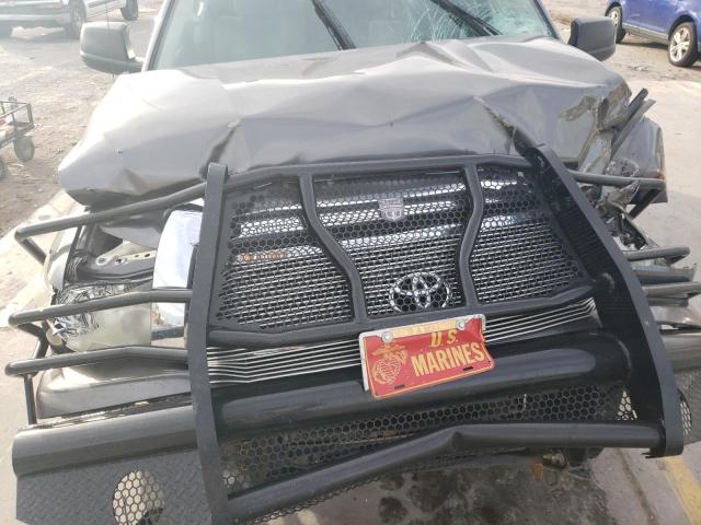 Photo 10 VIN: 5TFRY5F16CX117025 - TOYOTA TUNDRA DOU 