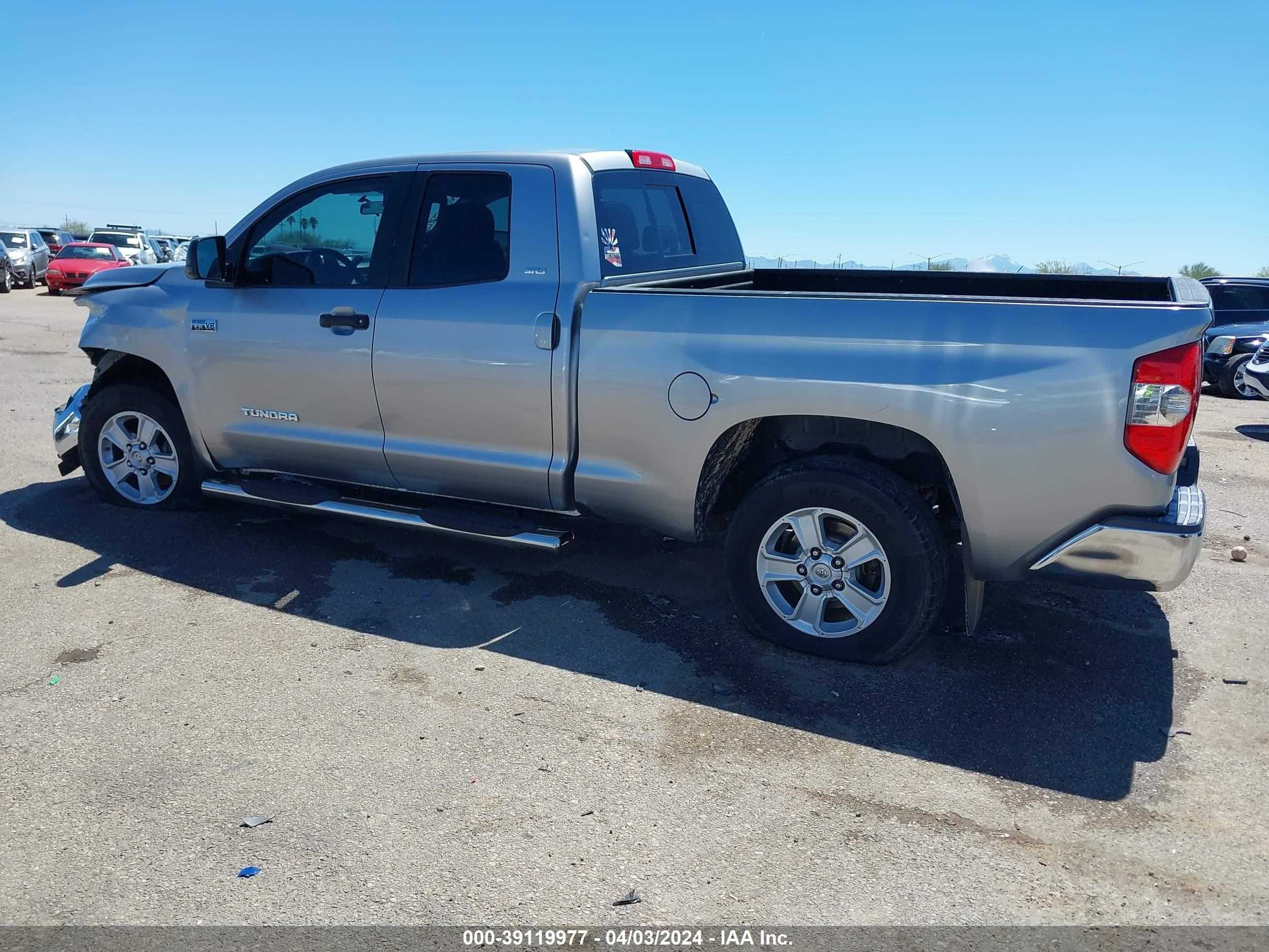 Photo 14 VIN: 5TFRY5F16EX158385 - TOYOTA TUNDRA 