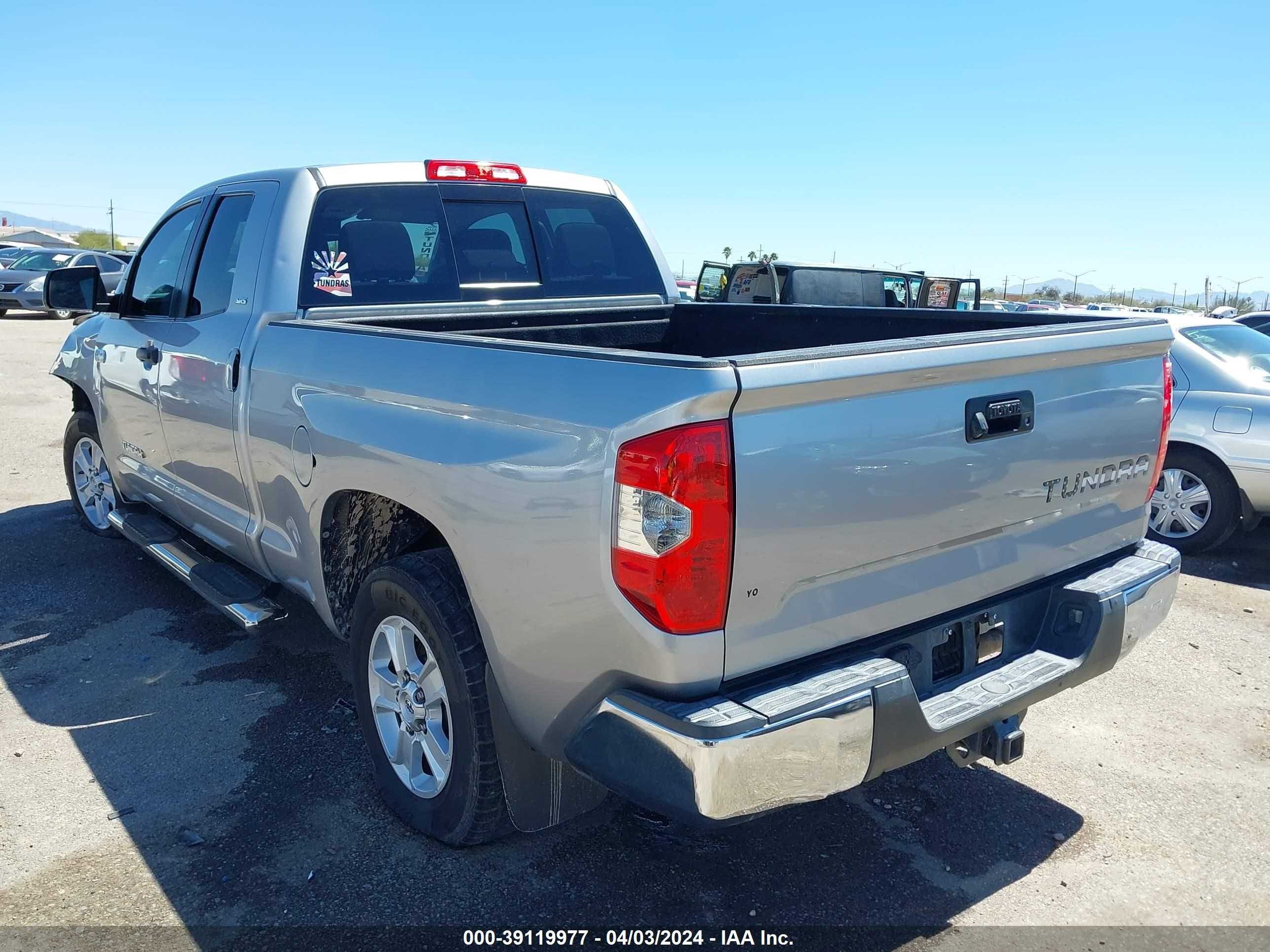 Photo 2 VIN: 5TFRY5F16EX158385 - TOYOTA TUNDRA 