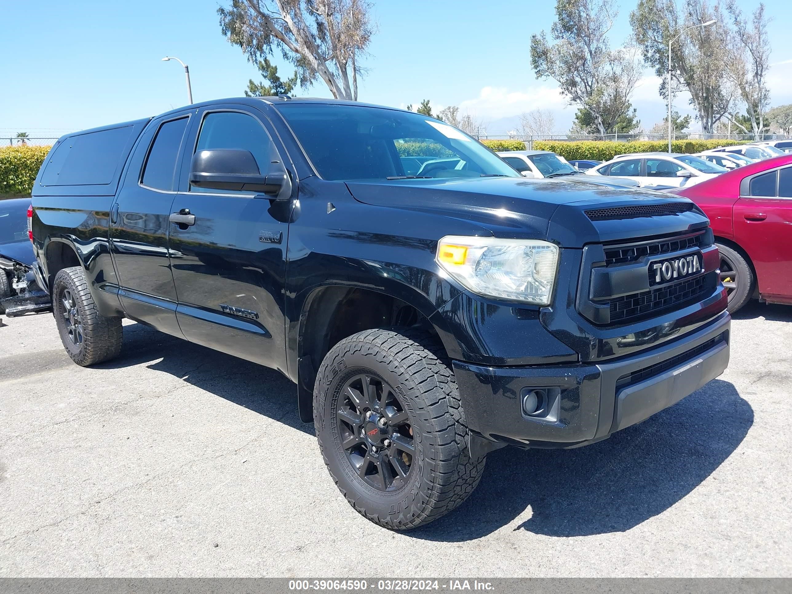 Photo 12 VIN: 5TFRY5F16EX169824 - TOYOTA TUNDRA 