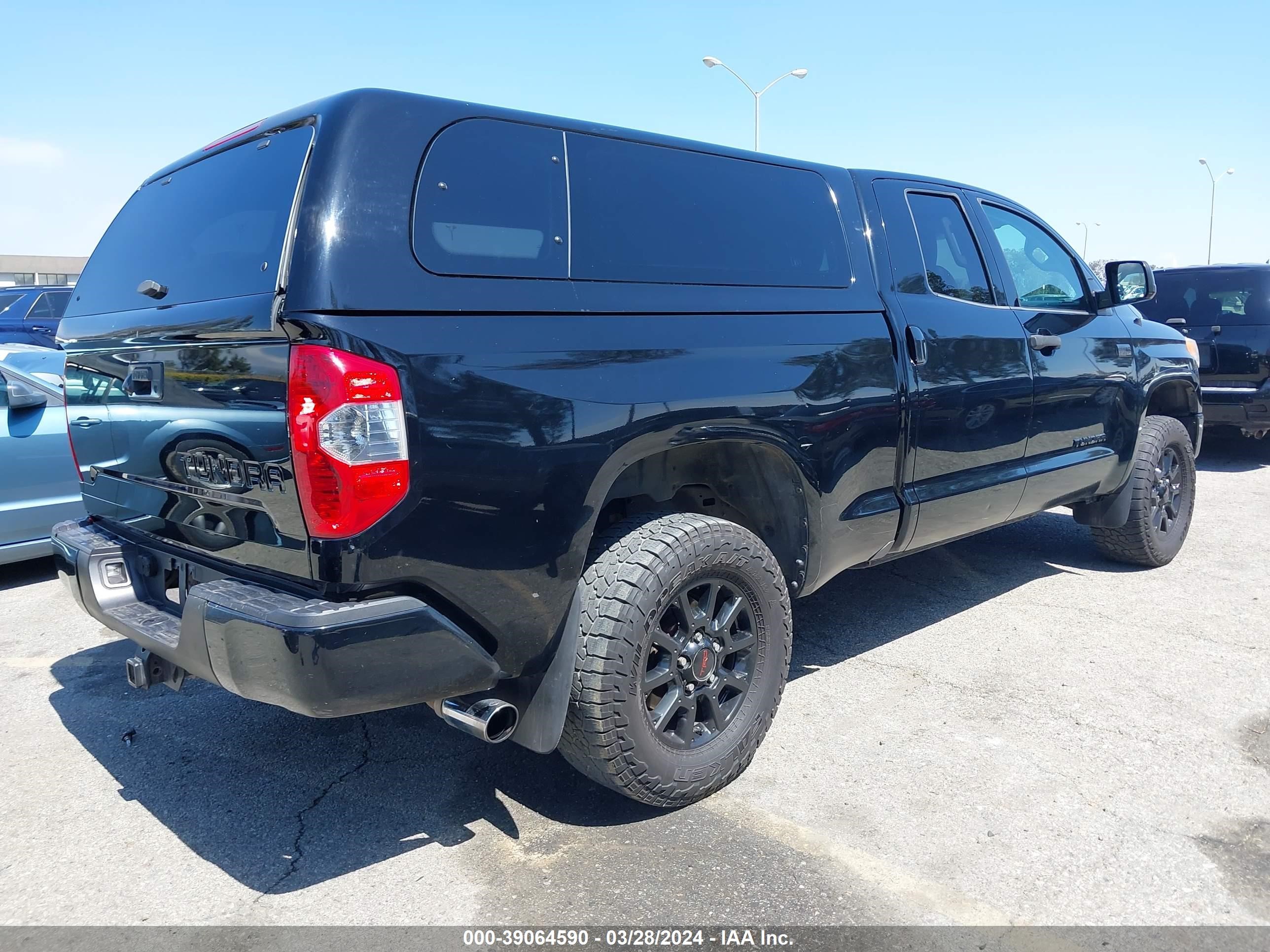 Photo 3 VIN: 5TFRY5F16EX169824 - TOYOTA TUNDRA 