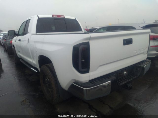 Photo 2 VIN: 5TFRY5F16FX176452 - TOYOTA TUNDRA 2WD TRUCK 