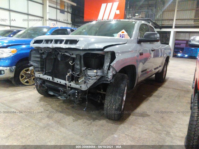 Photo 1 VIN: 5TFRY5F16KX249247 - TOYOTA TUNDRA 2WD 