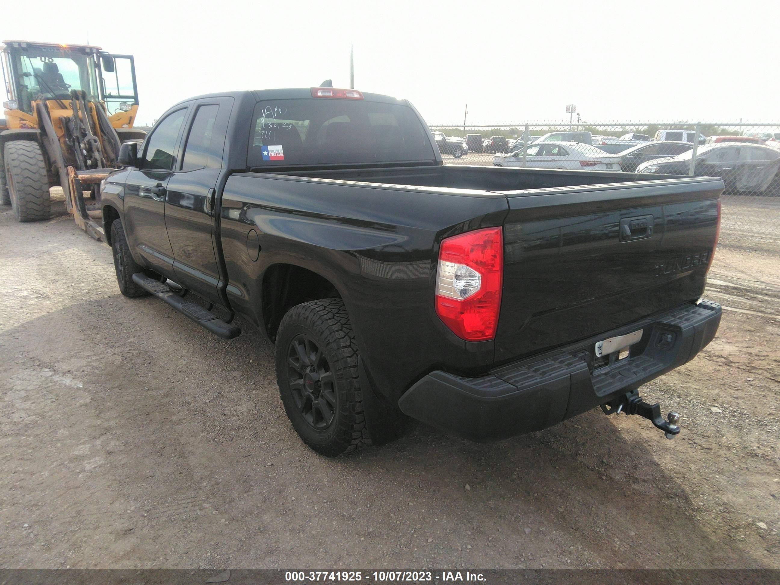 Photo 2 VIN: 5TFRY5F16MX279111 - TOYOTA TUNDRA 