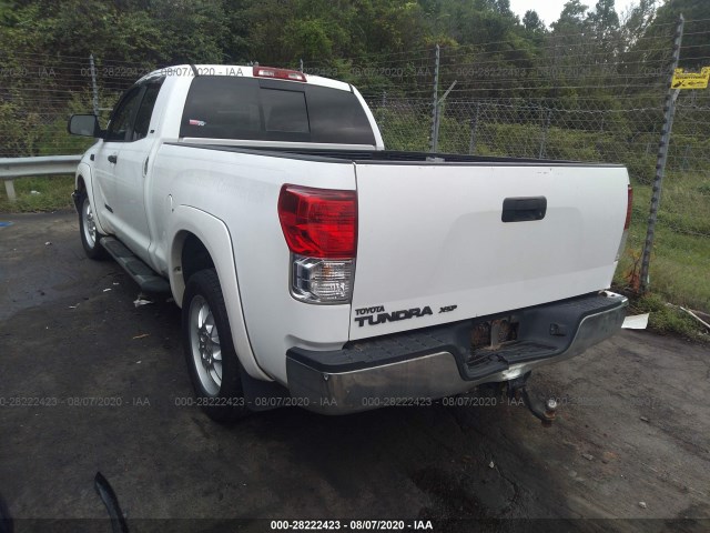 Photo 2 VIN: 5TFRY5F17AX077423 - TOYOTA TUNDRA 2WD TRUCK 