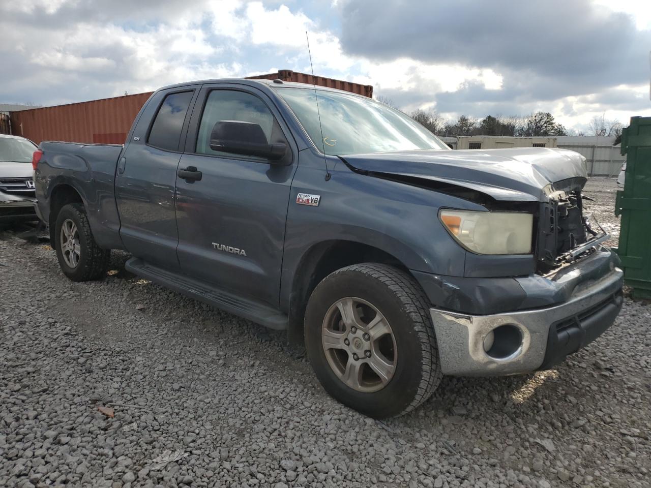 Photo 3 VIN: 5TFRY5F17AX089149 - TOYOTA TUNDRA 