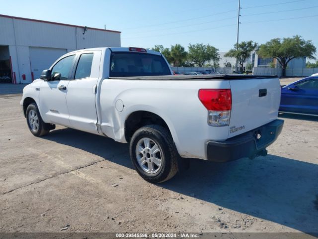 Photo 2 VIN: 5TFRY5F17BX100894 - TOYOTA TUNDRA 