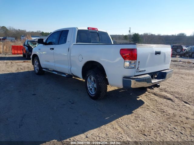 Photo 2 VIN: 5TFRY5F17BX104217 - TOYOTA TUNDRA 