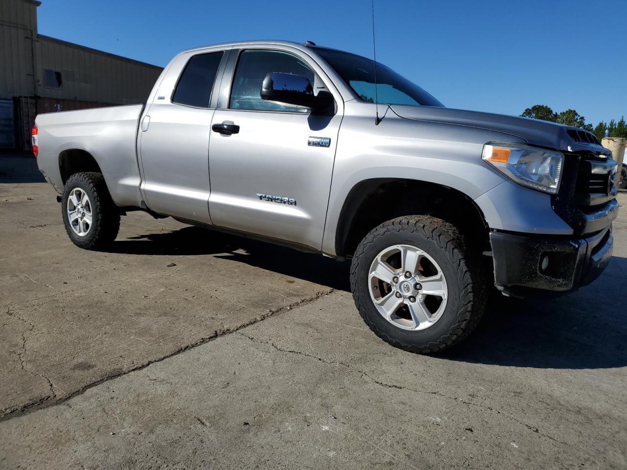 Photo 3 VIN: 5TFRY5F17EX170917 - TOYOTA TUNDRA 