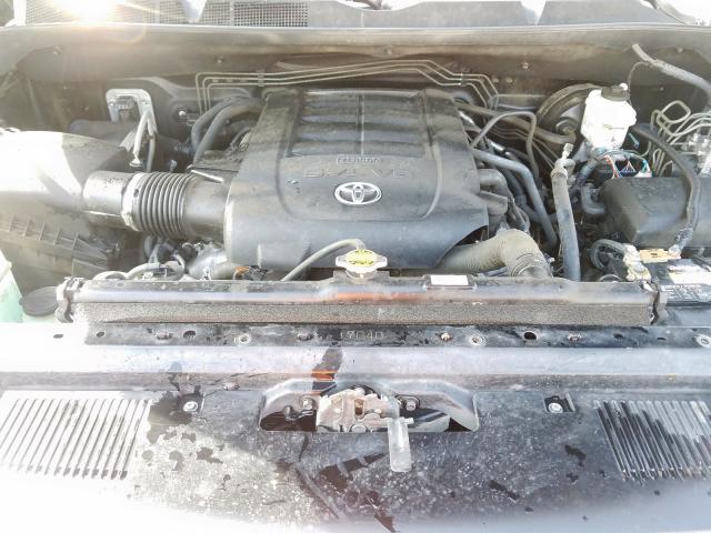 Photo 6 VIN: 5TFRY5F17GX211663 - TOYOTA TUNDRA DOU 