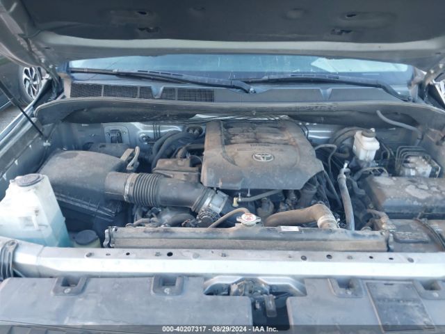 Photo 9 VIN: 5TFRY5F17JX238420 - TOYOTA TUNDRA 