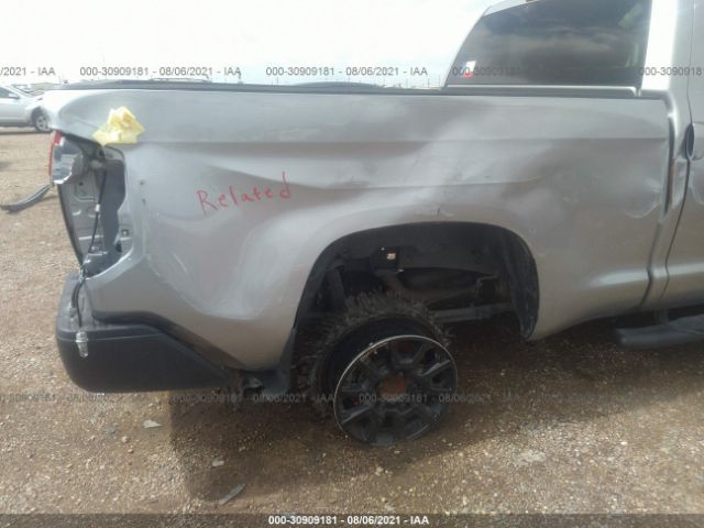 Photo 5 VIN: 5TFRY5F17MX273902 - TOYOTA TUNDRA 2WD 