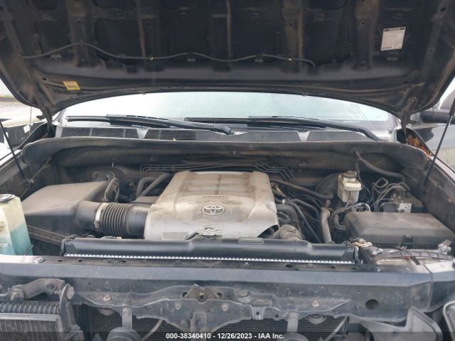 Photo 9 VIN: 5TFRY5F18AX084767 - TOYOTA TUNDRA 