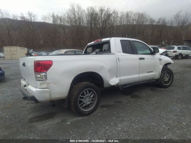 Photo 3 VIN: 5TFRY5F18BX106574 - TOYOTA TUNDRA 2WD TRUCK 