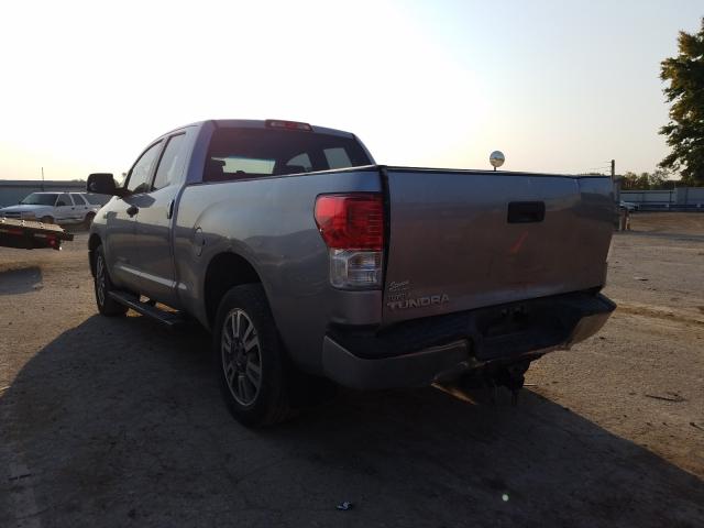 Photo 2 VIN: 5TFRY5F18BX115002 - TOYOTA TUNDRA DOU 