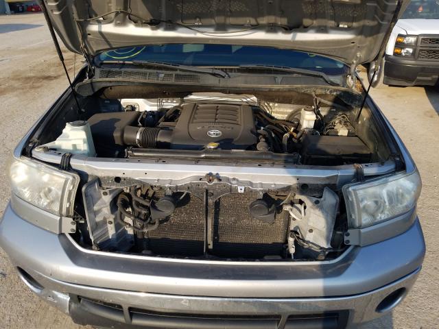 Photo 6 VIN: 5TFRY5F18BX115002 - TOYOTA TUNDRA DOU 