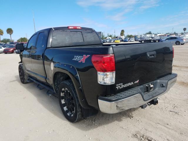 Photo 2 VIN: 5TFRY5F18CX117396 - TOYOTA TUNDRA DOU 