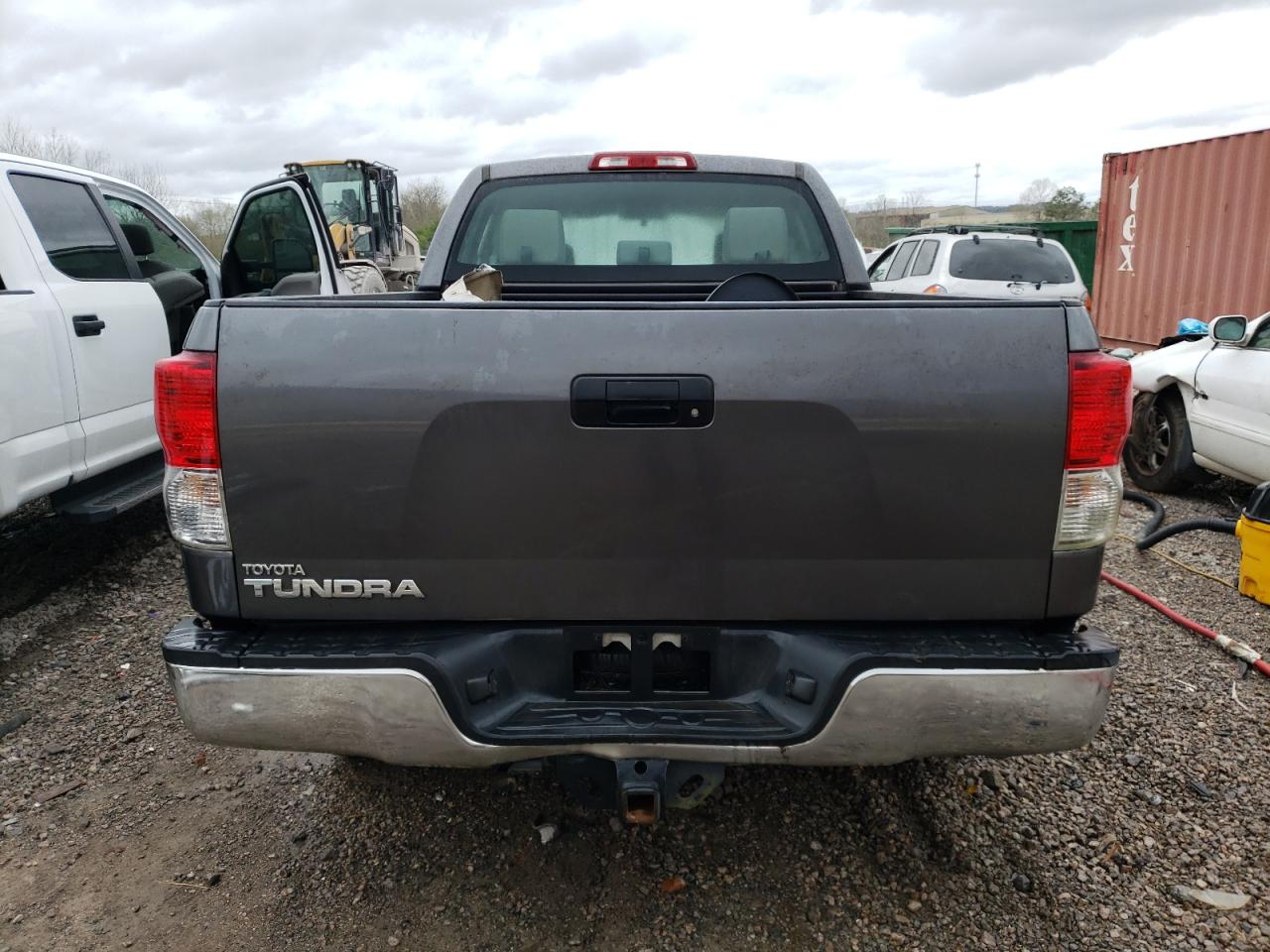 Photo 5 VIN: 5TFRY5F18DX146298 - TOYOTA TUNDRA 