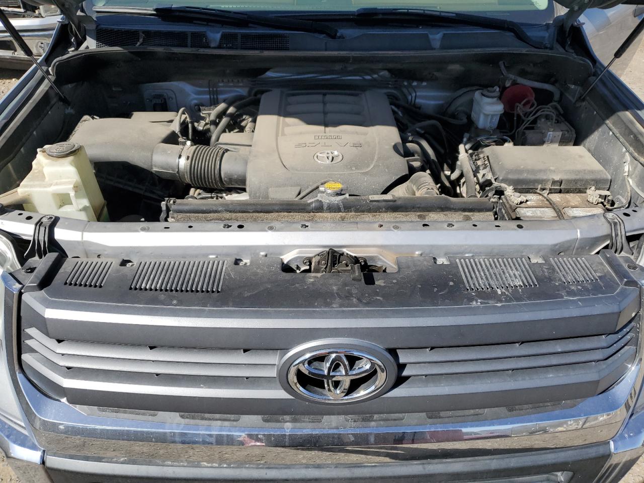 Photo 10 VIN: 5TFRY5F18EX168044 - TOYOTA TUNDRA 