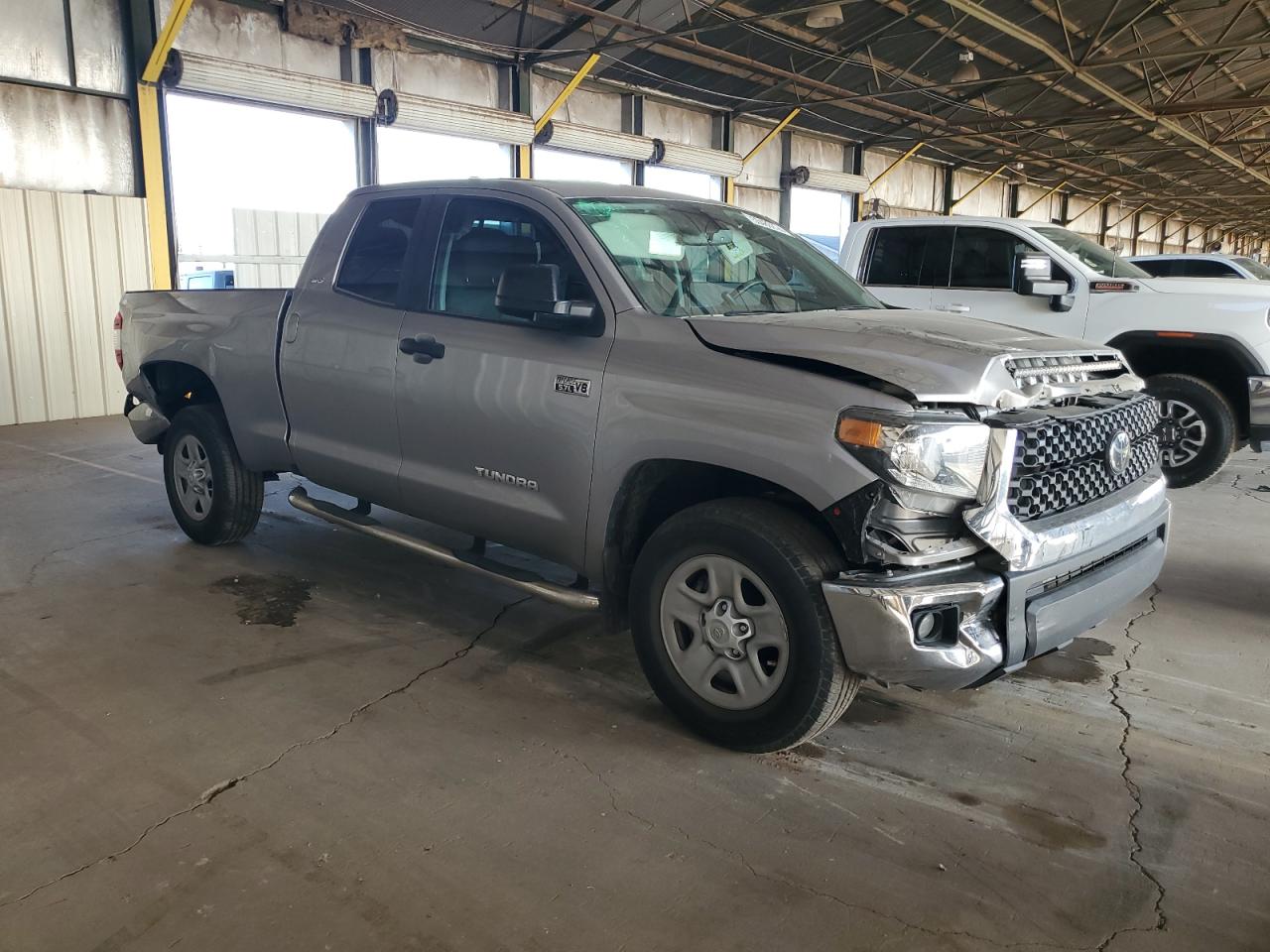 Photo 3 VIN: 5TFRY5F18MX294502 - TOYOTA TUNDRA 