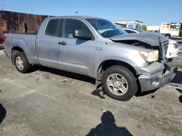 Photo 3 VIN: 5TFRY5F19AX083952 - TOYOTA TUNDRA DOU 