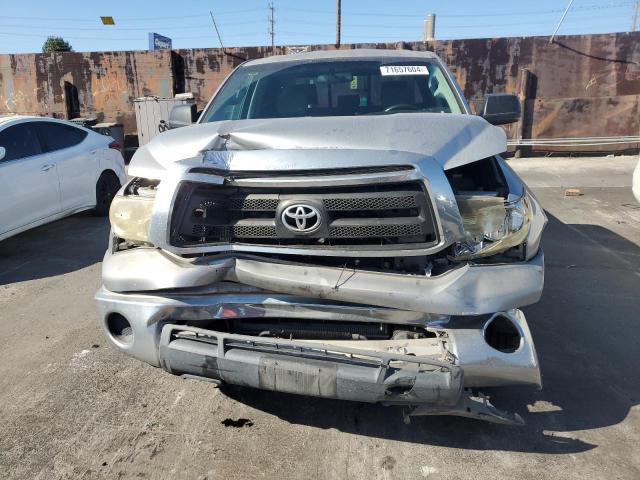 Photo 4 VIN: 5TFRY5F19AX083952 - TOYOTA TUNDRA DOU 